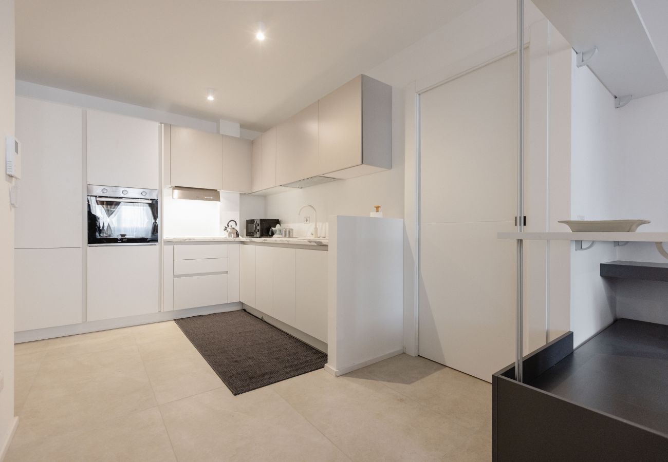 Apartment in Milan - Black & Light Milano