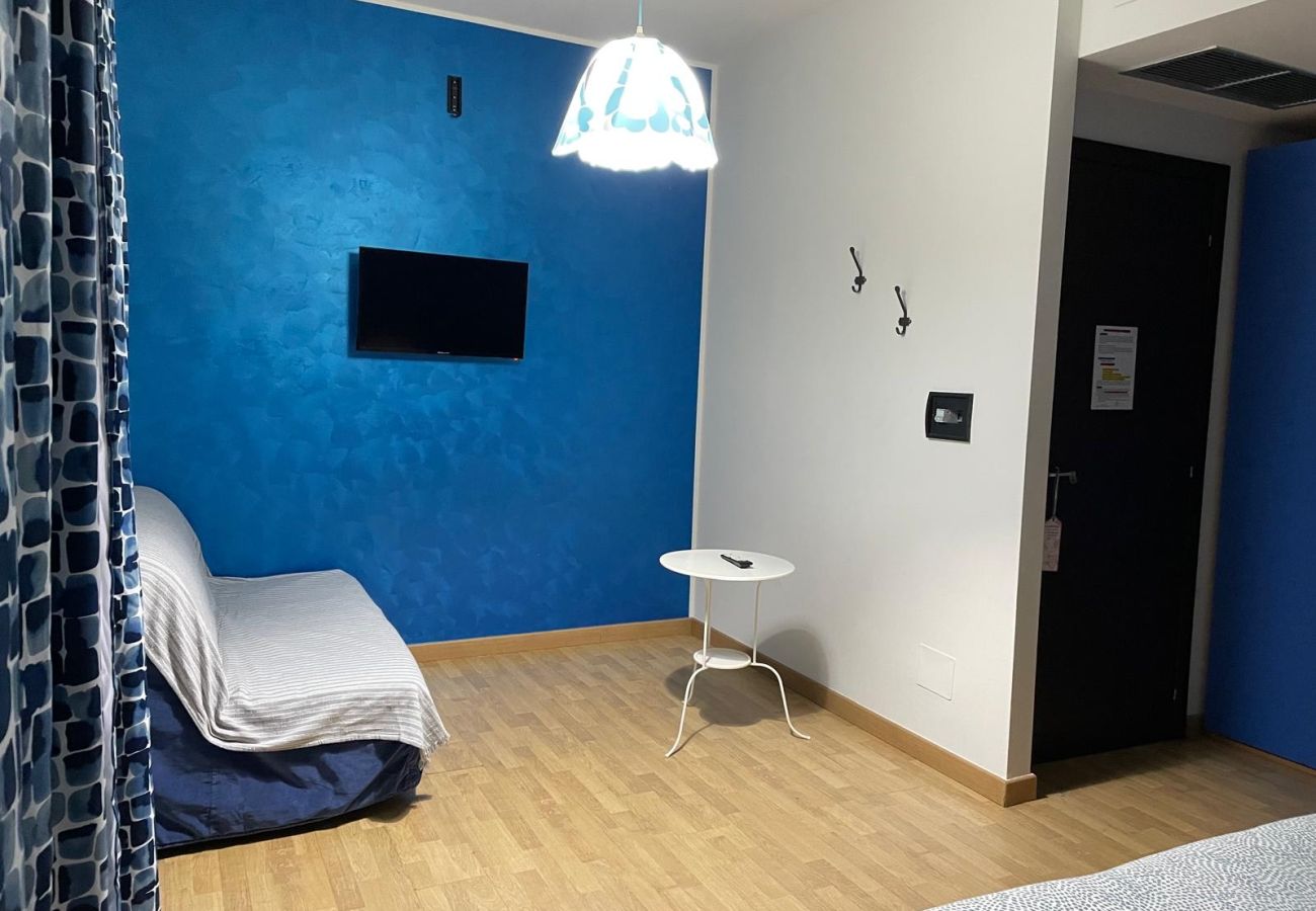 Alquiler por habitaciones en Schiavonea - Stanza Platone 🟢 💭