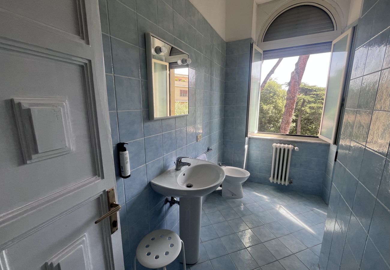 Alquiler por habitaciones en Roma - 22 singola con bagno in comune