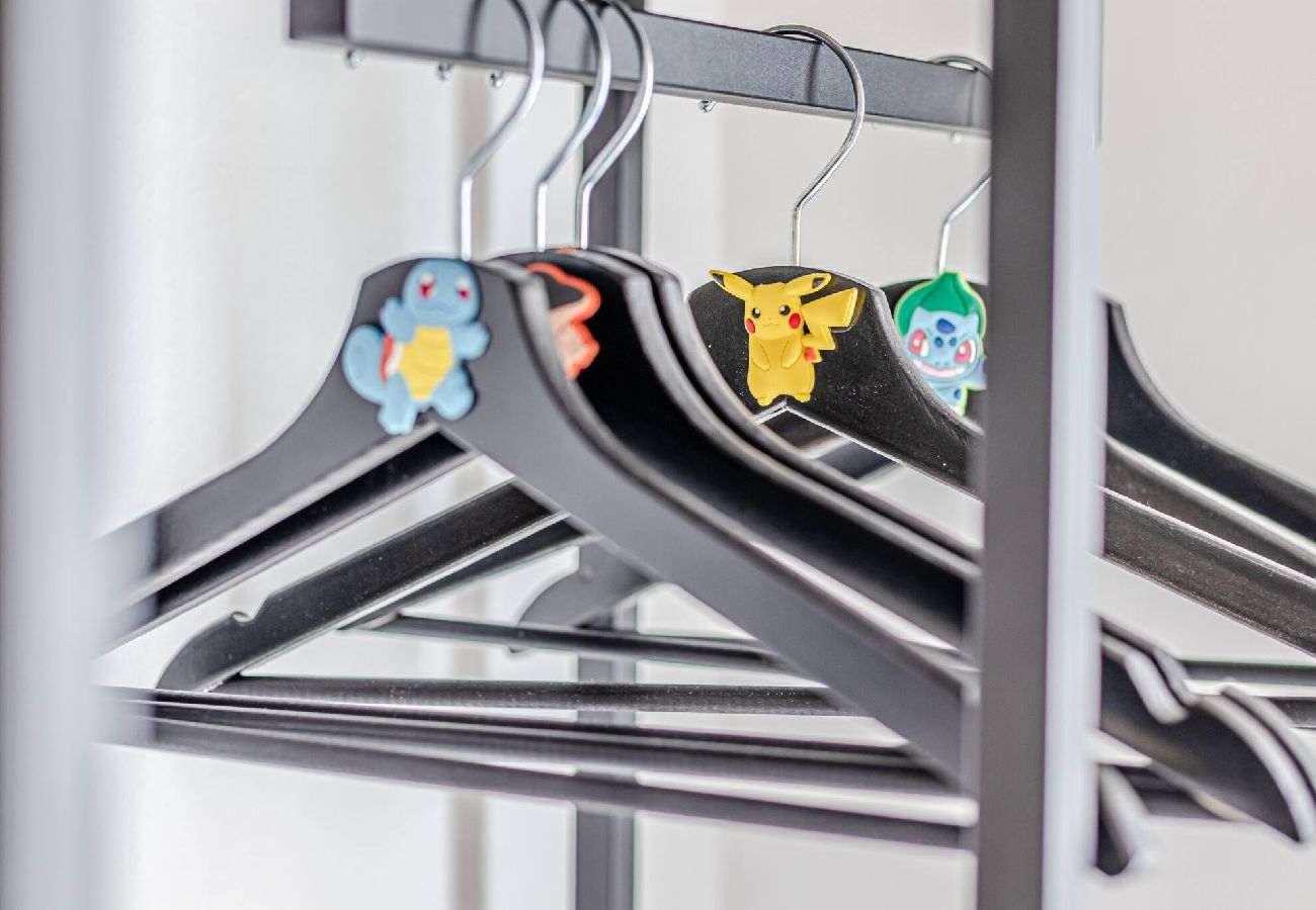 Alquiler por habitaciones en Livorno - Game Rooms - Pokemon Room