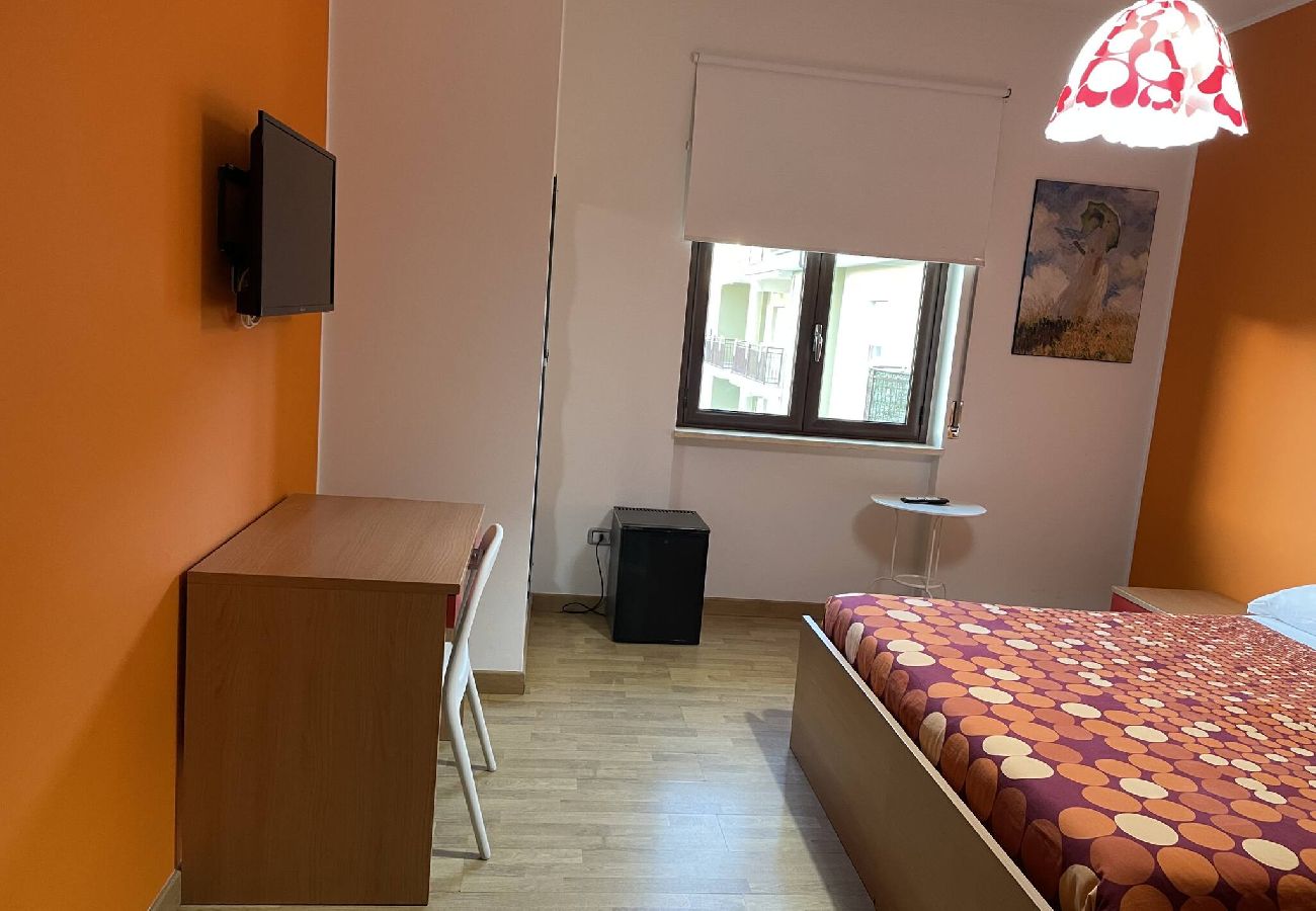 Alquiler por habitaciones en Cosenza - Stanza Socrate