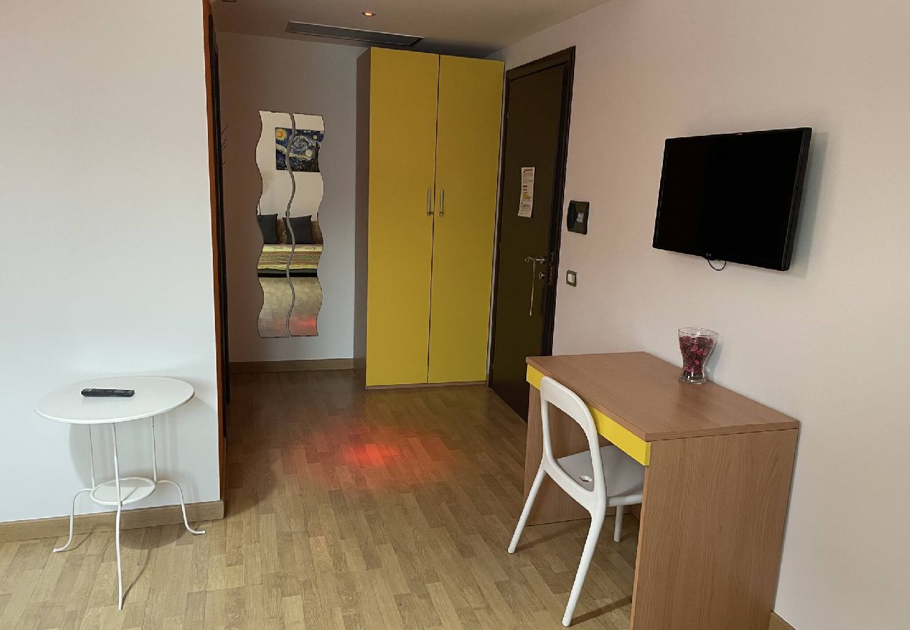 Alquiler por habitaciones en Cosenza - Stanza Schopenhauer