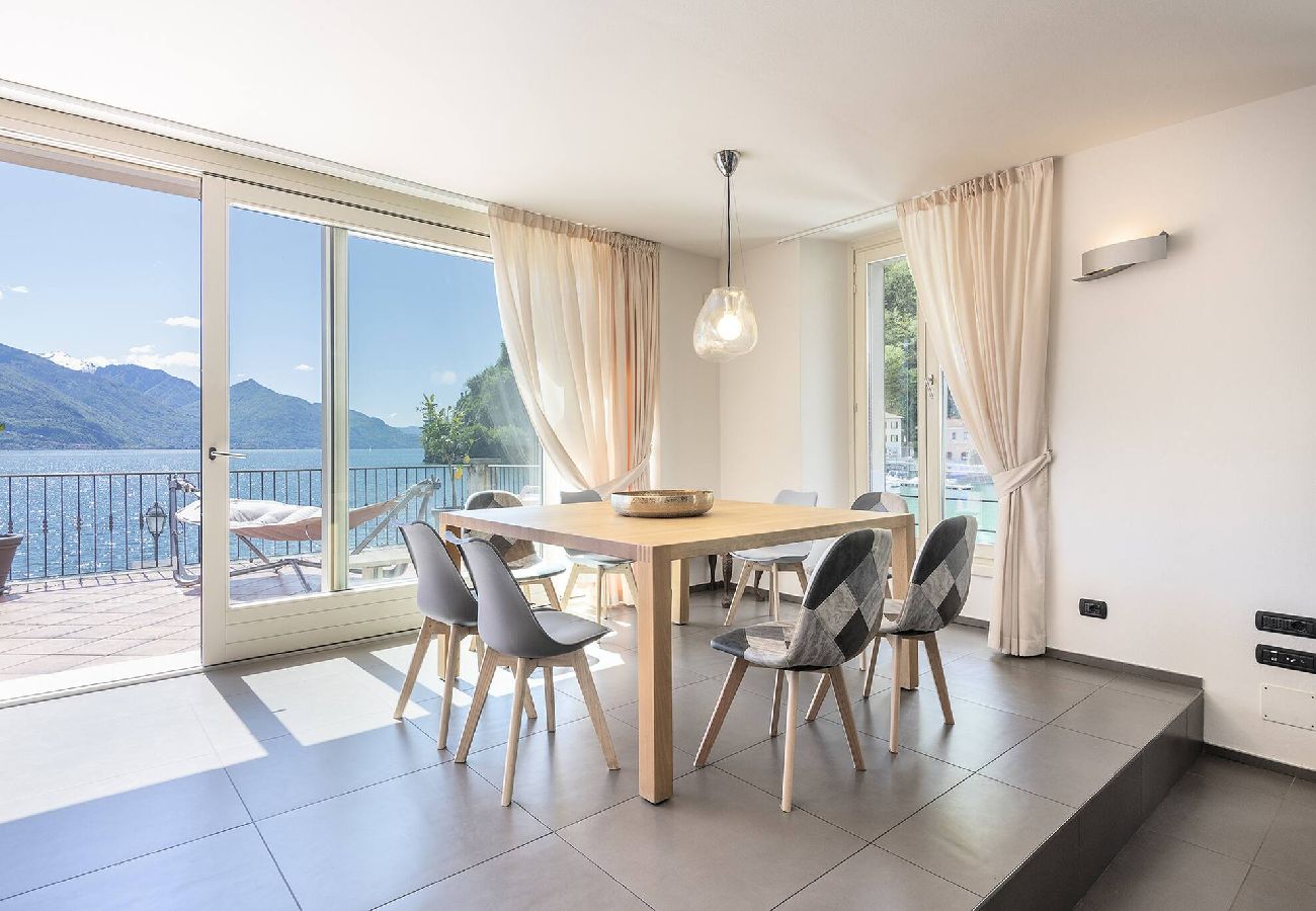 Apartamento en Dongo - Architect´s house